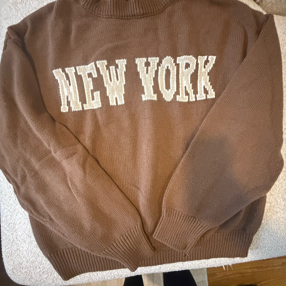 Brown 'New York' Sweater long sleeve from Beige Botany - Picture 2 of 6